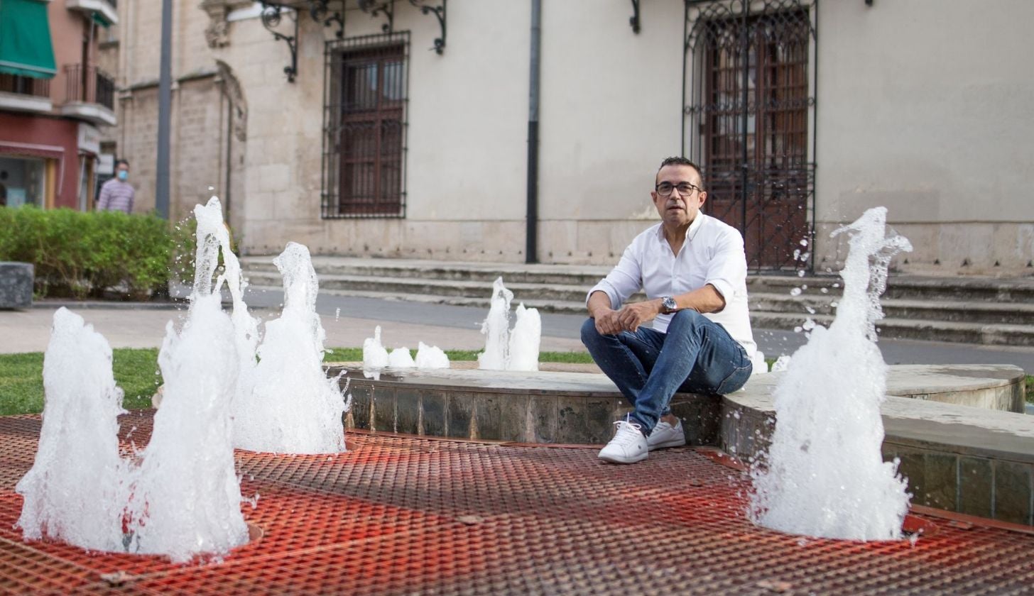 Joaquín Marzá Merce director del colegio público de Hurchillo finalista al premio de mejor maestro de España Joaquín Marzá Merce director del colegio público de Hurchillo finalista al premio de mejor maestro de España