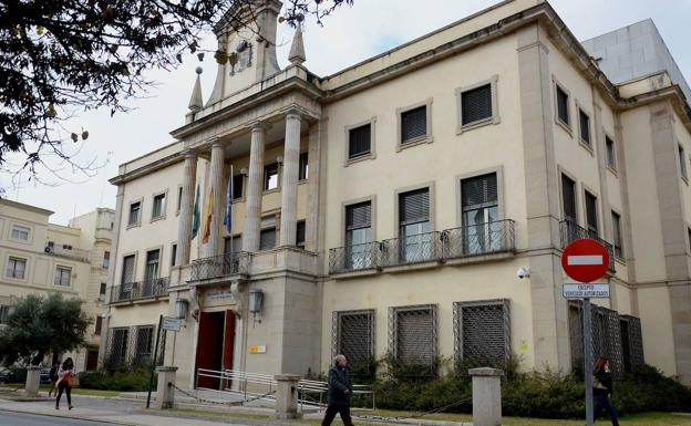 Delegación del Gobierno en Extremadura recibe un reconocimiento europeo por su servicio de consultas durante la pandemia Delegación del Gobierno en Extremadura recibe un reconocimiento europeo por su servicio de consultas durante la pandemia