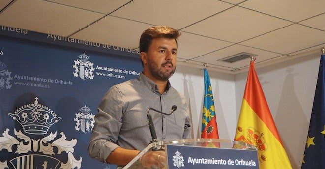 José F. Aix, portavoz de C`s en Orihuela sigue marcando distancias con el PP José F. Aix, portavoz de C`s en Orihuela sigue marcando distancias con el PP