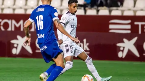 Jeisson Martínez se estrenó como goleador con el Albacete ante el San Fernando. Jeisson Martínez se estrenó como goleador con el Albacete ante el San Fernando.