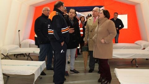 Entrega de material a Protecci&oacute;n Civil