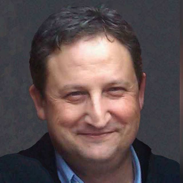 "Llegué a Miguel Hernández por su faceta revolucionaria y descubrí su faceta amorosa" "Llegué a Miguel Hernández por su faceta revolucionaria y descubrí su faceta amorosa"