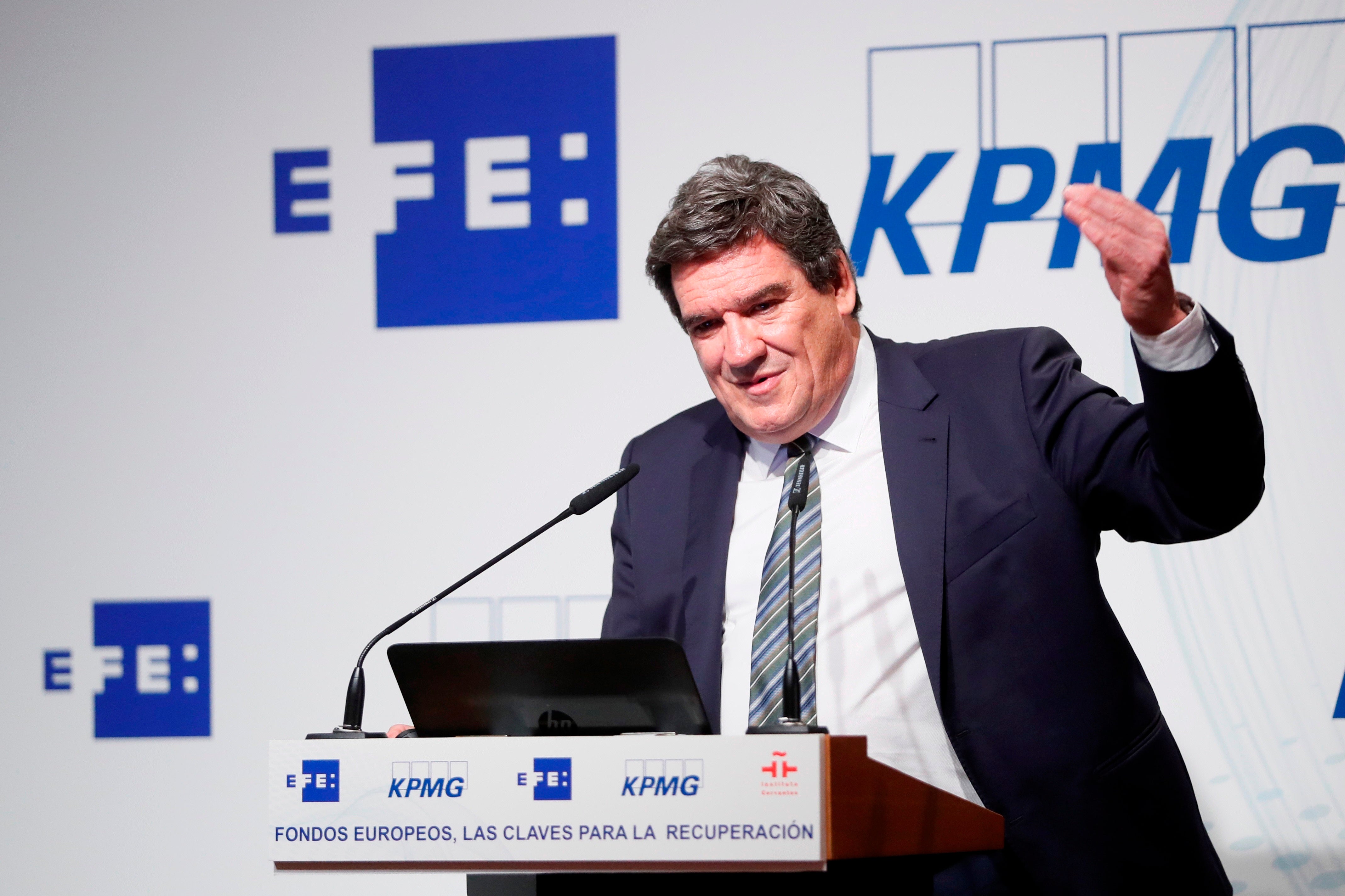 El Gobierno subirá las cotizaciones a los trabajadores para garantizar las pensiones de los 'baby boomers' El Gobierno subirá las cotizaciones a los trabajadores para garantizar las pensiones de los 'baby boomers'