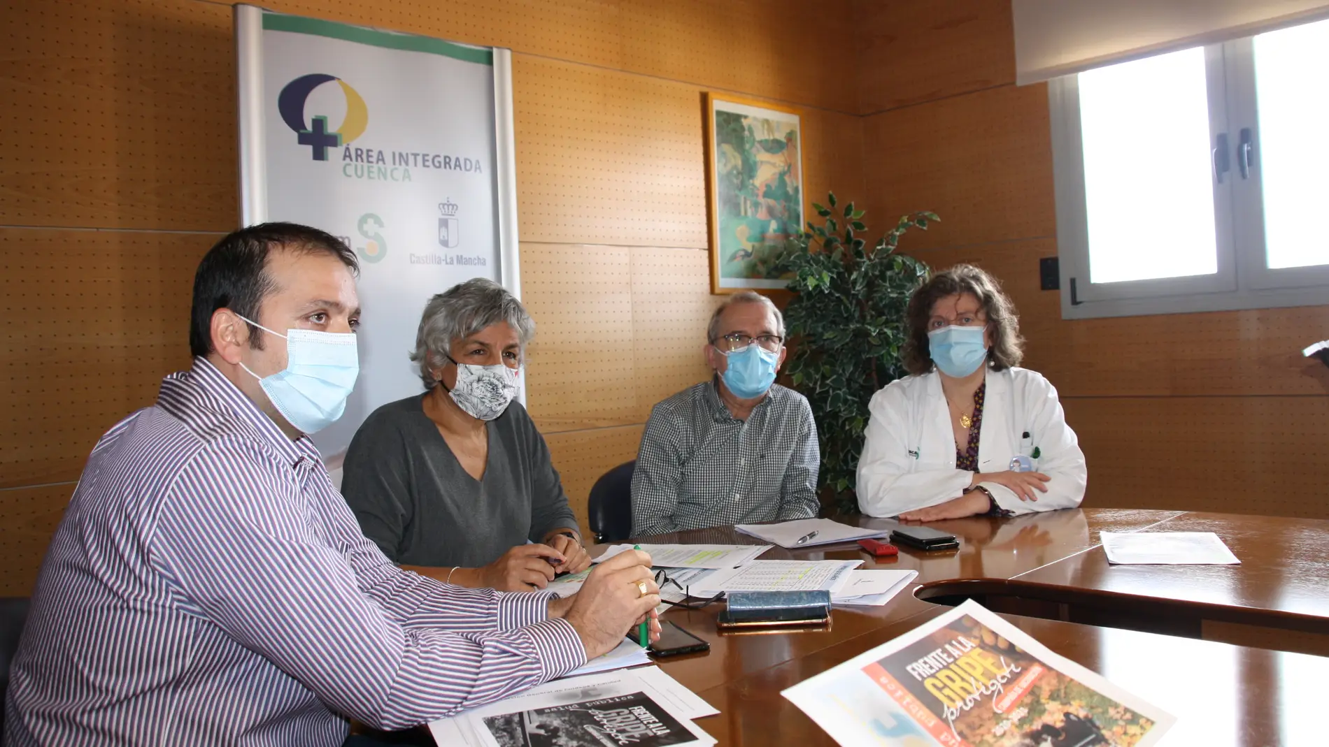 Cuenca inicia la campaña de vacunación de la gripe y la tercera dosis COVID-19