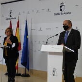 Olmedo y García durante la presentación de la campaña de vacunación