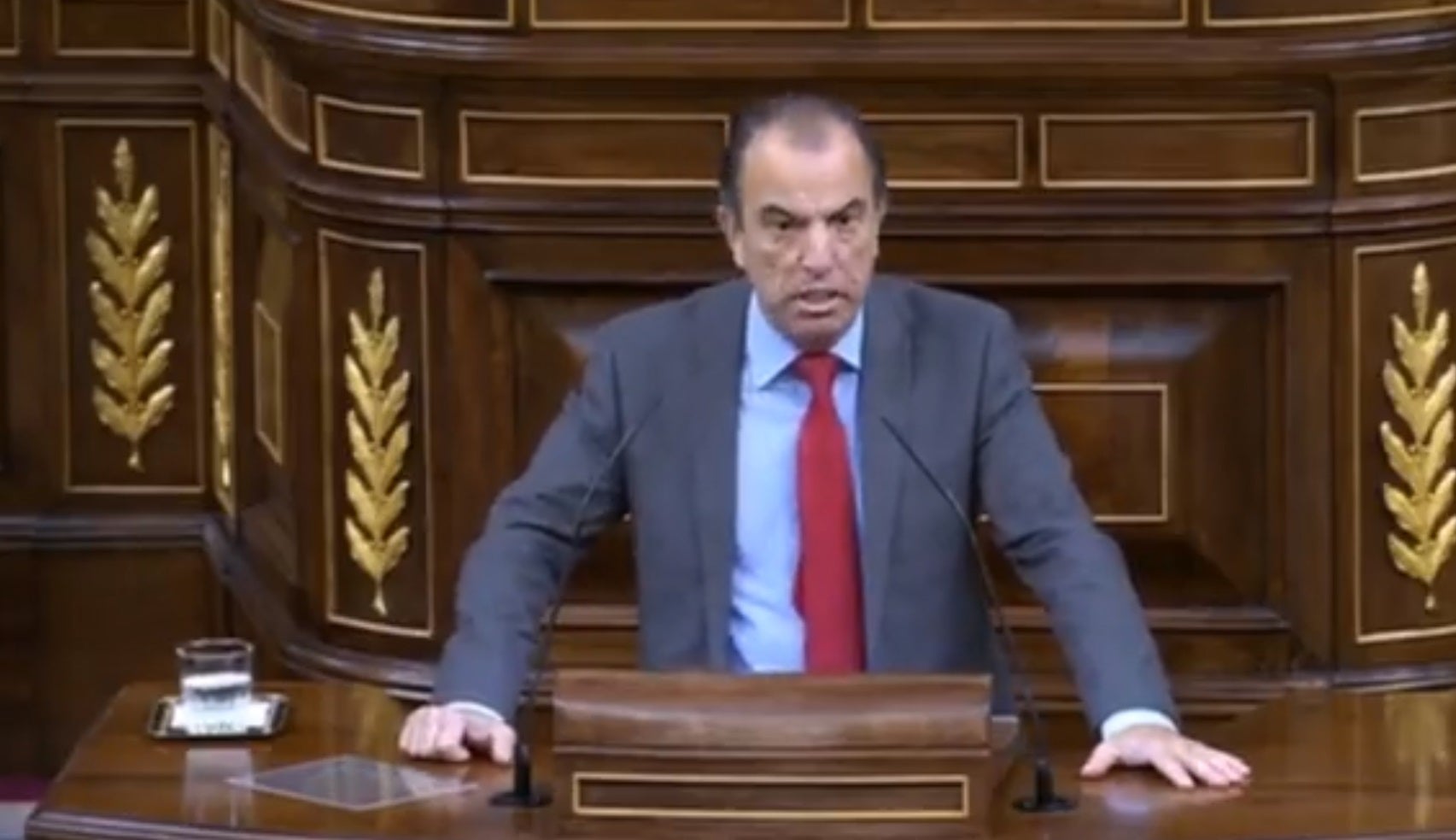 Un diputado de UPN critica los Presupuestos por ser "a cambio de que unos asesinos estén en la calle" Un diputado de UPN critica los Presupuestos por ser "a cambio de que unos asesinos estén en la calle"