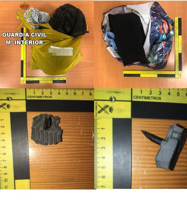 La Guardia Civil detiene a dos personas que robaron a un hombre al salir de un banco en Mora La Guardia Civil detiene a dos personas que robaron a un hombre al salir de un banco en Mora