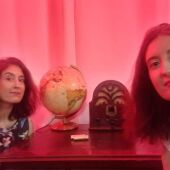 María y Laura Lara.