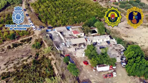 Uno de los talleres ilegales localizados Uno de los talleres ilegales localizados
