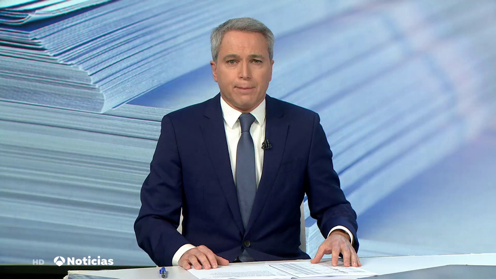 La tele con Monegal: informativos comparados y la importancia de los aplausos La tele con Monegal: informativos comparados y la importancia de los aplausos