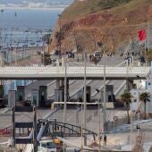 Imagen de archivo del paso fronterizo entre Ceuta y Marruecos 