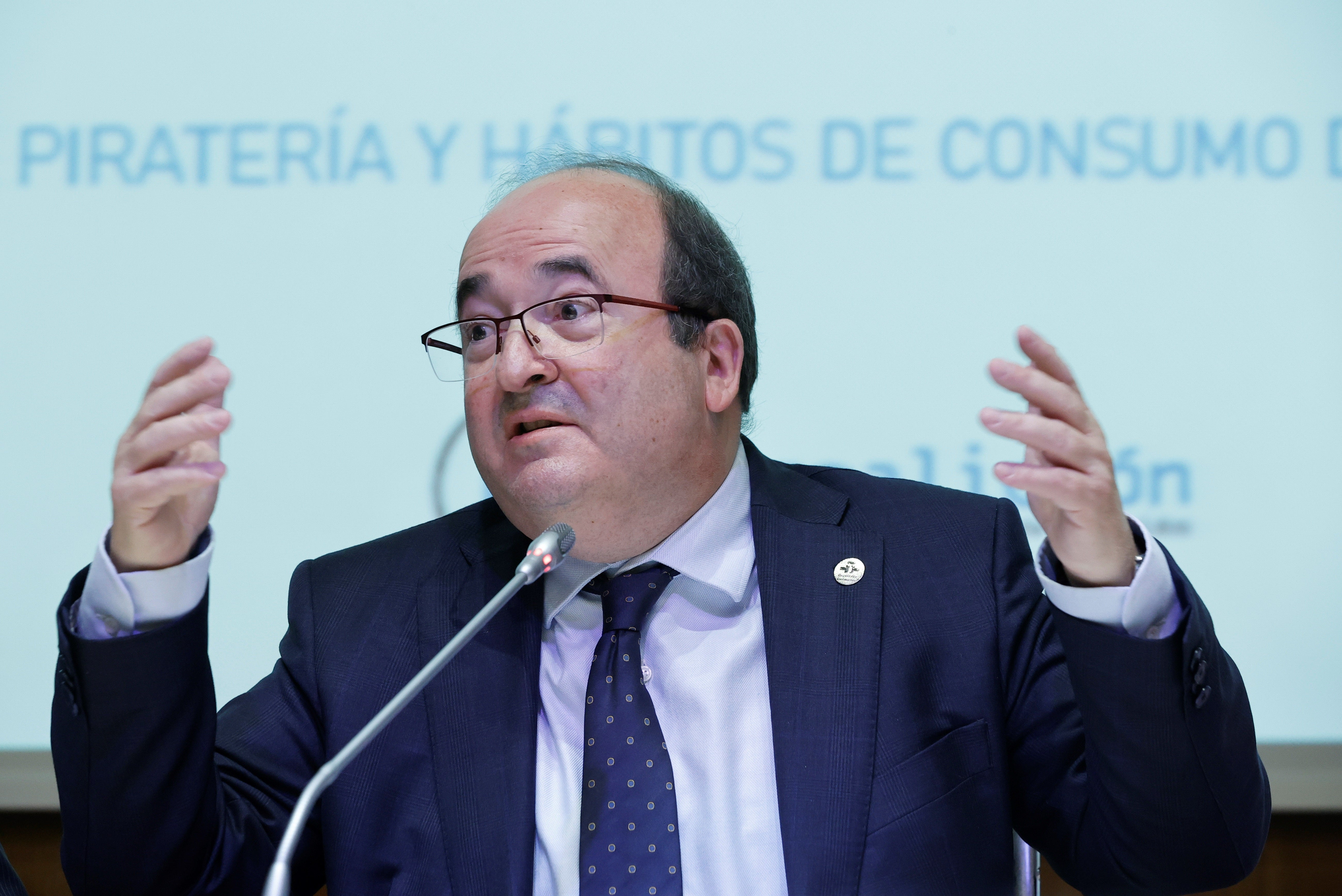 La 'Ley Iceta' permitirá censurar de forma automática los directos de YouTube, Instagram y Twitch La 'Ley Iceta' permitirá censurar de forma automática los directos de YouTube, Instagram y Twitch