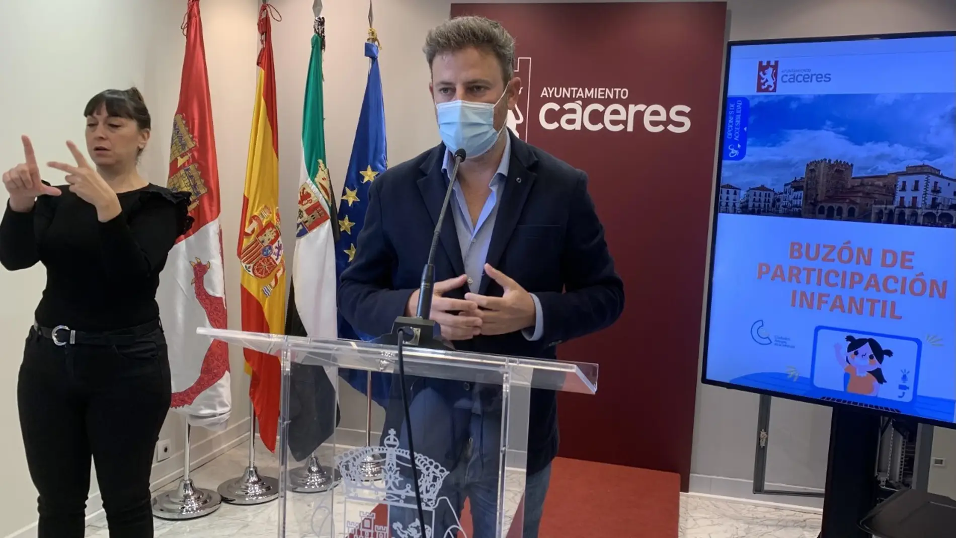 Las webs del Ayuntamiento de Cáceres cuentan con una nueva herramienta que las hace accesibles a las personas con algún tipo de discapacidad