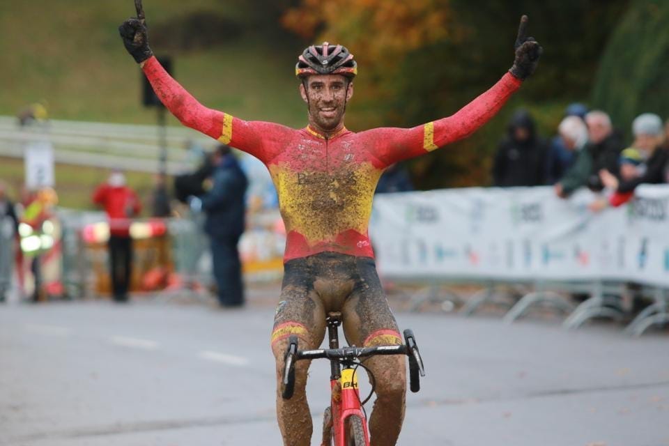 El vilero Felipe Orts sube a lo más alto del podio en Luxemburgo El vilero Felipe Orts sube a lo más alto del podio en Luxemburgo