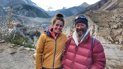 Raquel García Ceballos en Nepal Raquel García Ceballos en Nepal, expedición al Pesang Peak