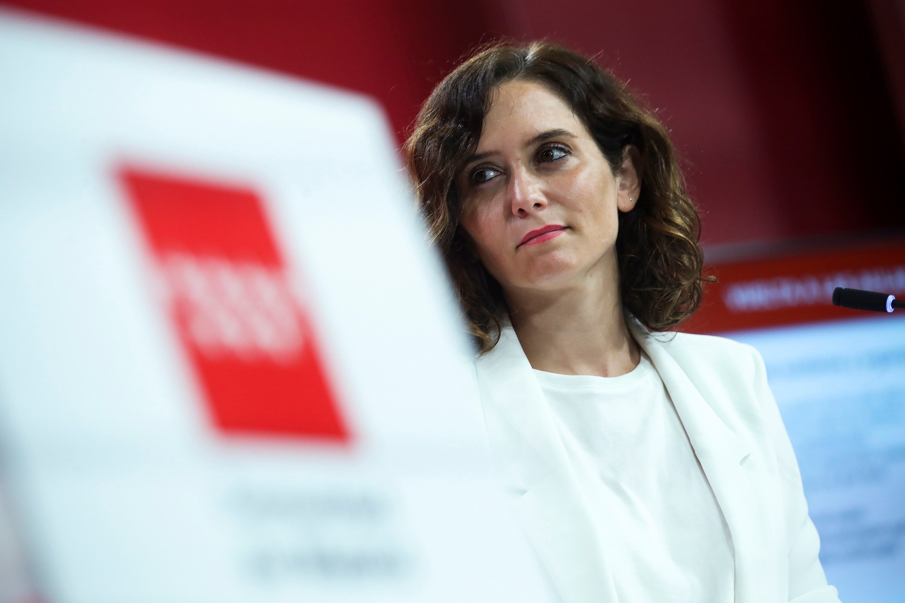 Isabel Díaz Ayuso responde a Urkullu: "Cuando les van peor las cosas nos miran con envidia" Isabel Díaz Ayuso responde a Urkullu: "Cuando les van peor las cosas nos miran con envidia"