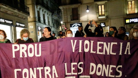 Concentració a Barcelona per condemnar la violació a una menor de 16 anys. Concentració a Barcelona per condemnar la violació a una menor de 16 anys.