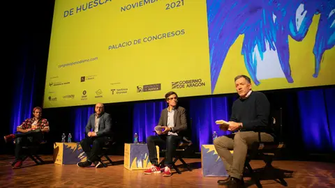 XXII Congreso de Periodismo de Huesca. Mesa sobre periodismo fuera de la redacción XXII Congreso de Periodismo de Huesca. Mesa sobre periodismo fuera de la redacción