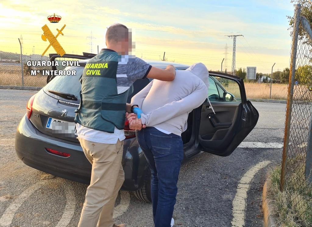 Desarticulada una red criminal que estafaba a hosteleros extremeños Desarticulada una red criminal que estafaba a hosteleros extremeños