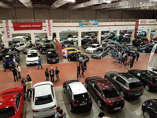 Más de 200 vehículos de ocasión se expondrán en FECIRAUTO Ciudad Real del 11 al 14 de noviembre Más de 200 vehículos de ocasión se expondrán en FECIRAUTO Ciudad Real del 11 al 14 de noviembre