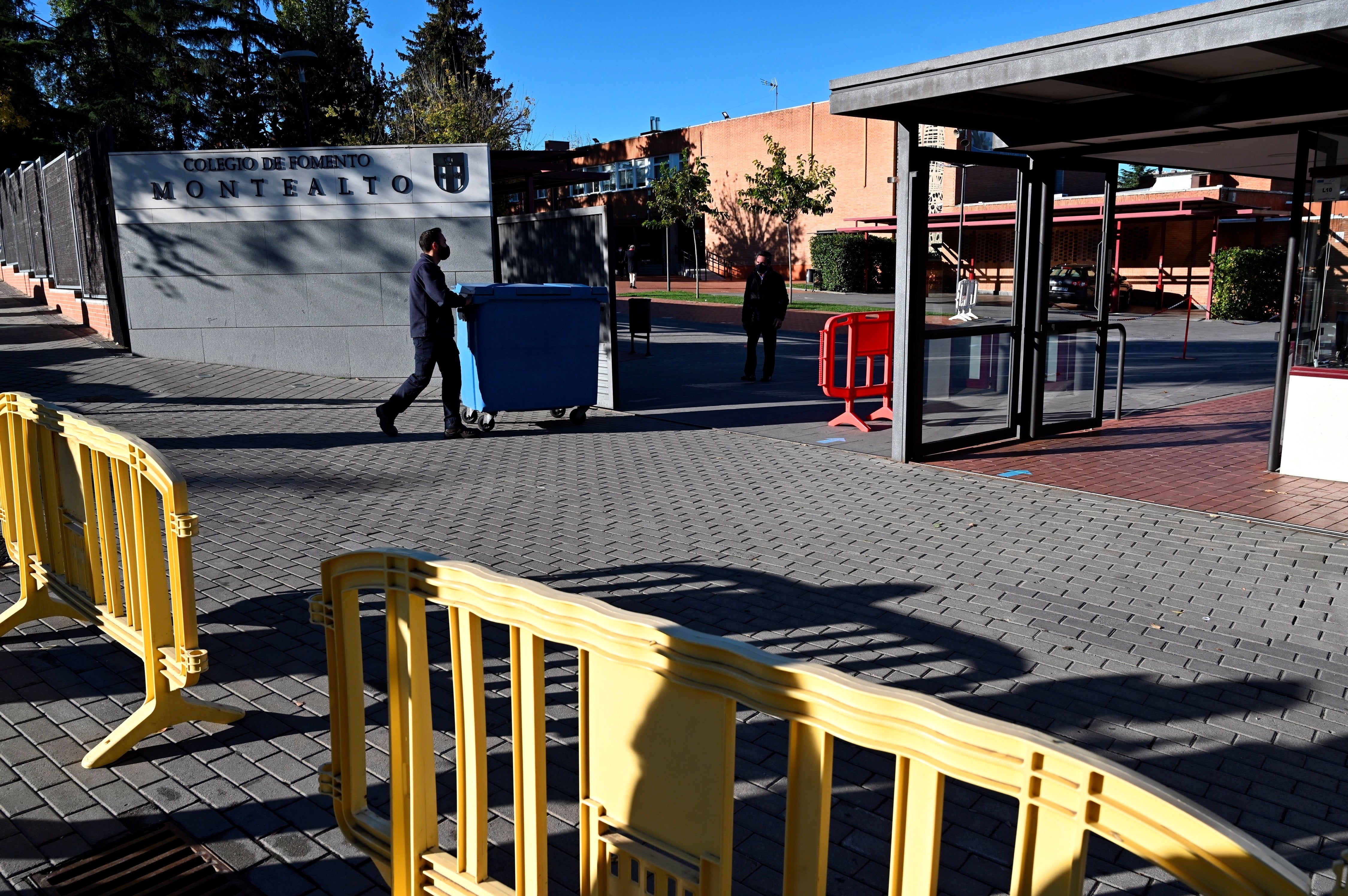 Se desvelan las circunstancias en las que se produjo el atropello mortal de una niña a la salida de un colegio de Madrid Se desvelan las circunstancias en las que se produjo el atropello mortal de una niña a la salida de un colegio de Madrid