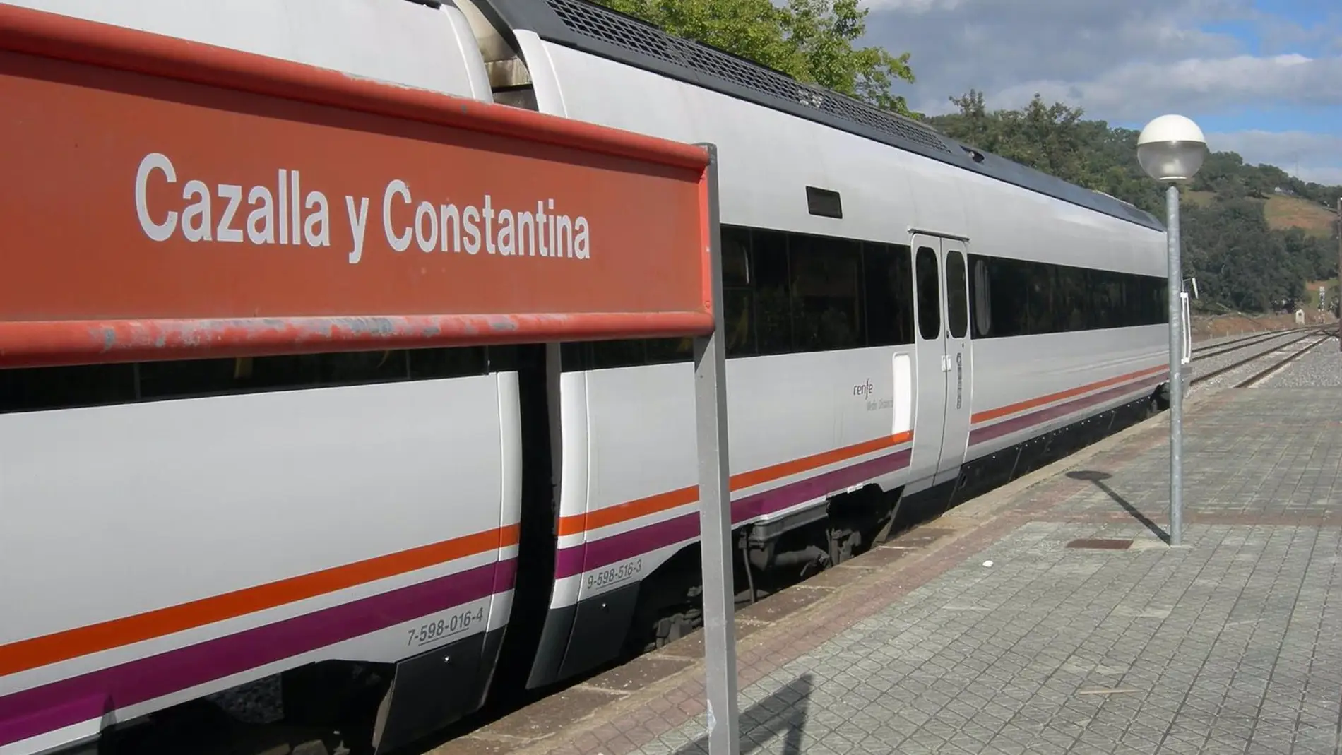 Renfe pone en servicio cuatro trenes de Media Distancia diarios entre Sevilla capital y la Sierra Norte