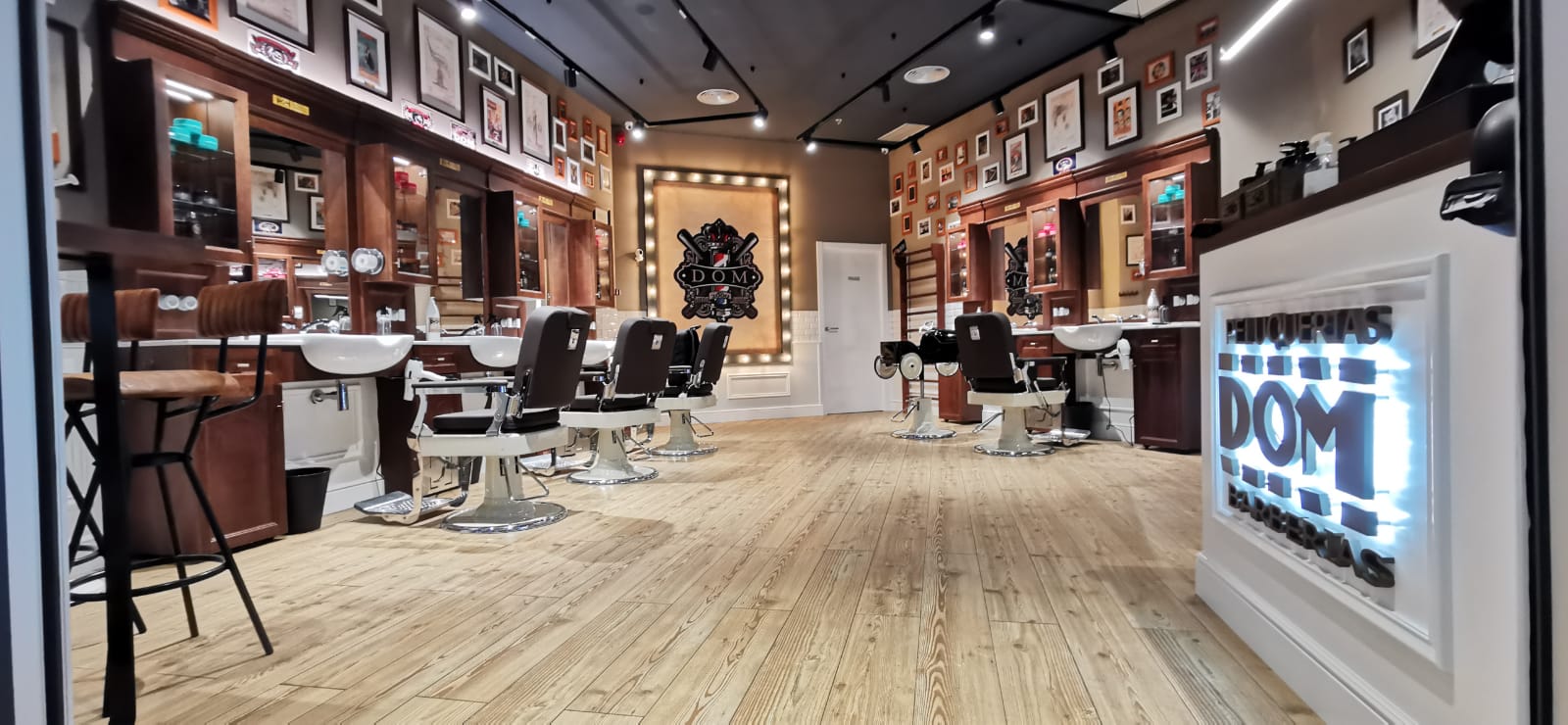 Larios Centro incorpora a su oferta a DOM Barberías, la peluquería vintage masculina de moda Larios Centro incorpora a su oferta a DOM Barberías, la peluquería vintage masculina de moda