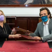 Firma del convenio en el Ayuntamiento de Cádiz Firma del convenio en el Ayuntamiento de Cádiz
