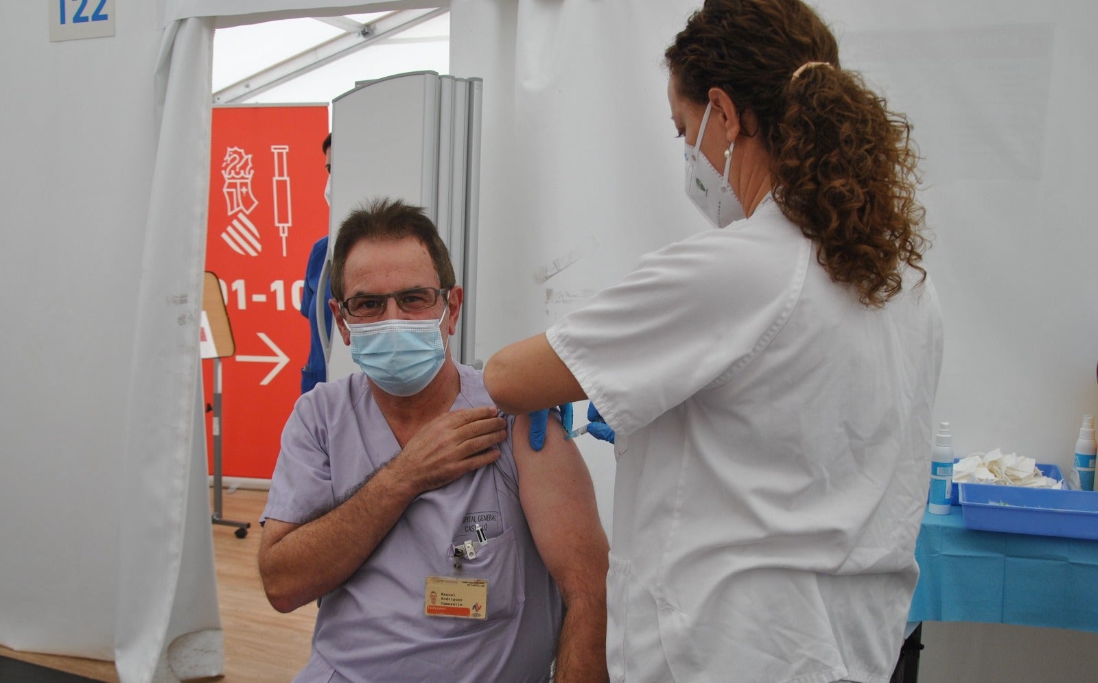 Los sanitarios creen que puede haber una sexta ola de contagios pero no de fallecimientos Los sanitarios creen que puede haber una sexta ola de contagios pero no de fallecimientos