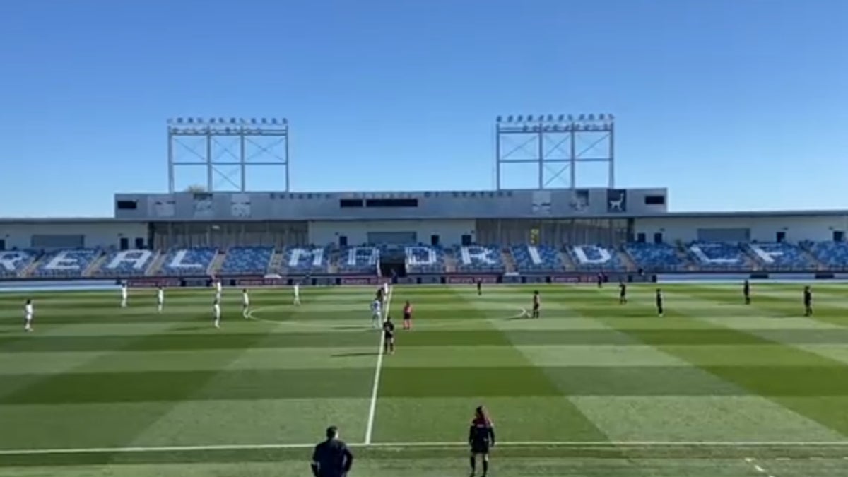 La RFEF castiga a Levante, Real Sociedad y Villarreal por no llevar sus siglas en las camisetas La RFEF castiga a Levante, Real Sociedad y Villarreal por no llevar sus siglas en las camisetas