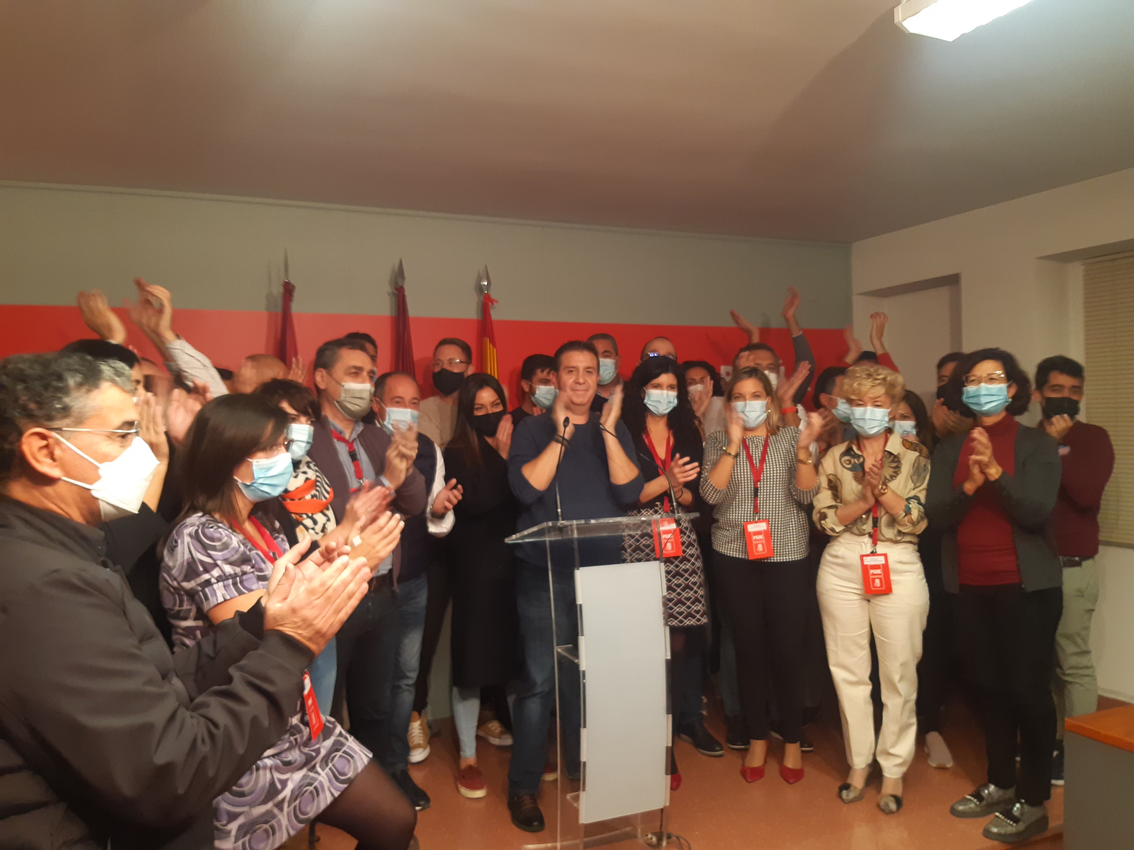 Cabañero se impone con un 88% de los votos en las primarias del PSOE en Albacete Cabañero se impone con un 88% de los votos en las primarias del PSOE en Albacete