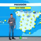 (07-11-21) Nuboso en el norte peninsular y lluvias localmente fuertes en Baleares