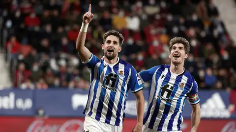 La Real sigue líder a costa de Osasuna La Real sigue líder a costa de Osasuna