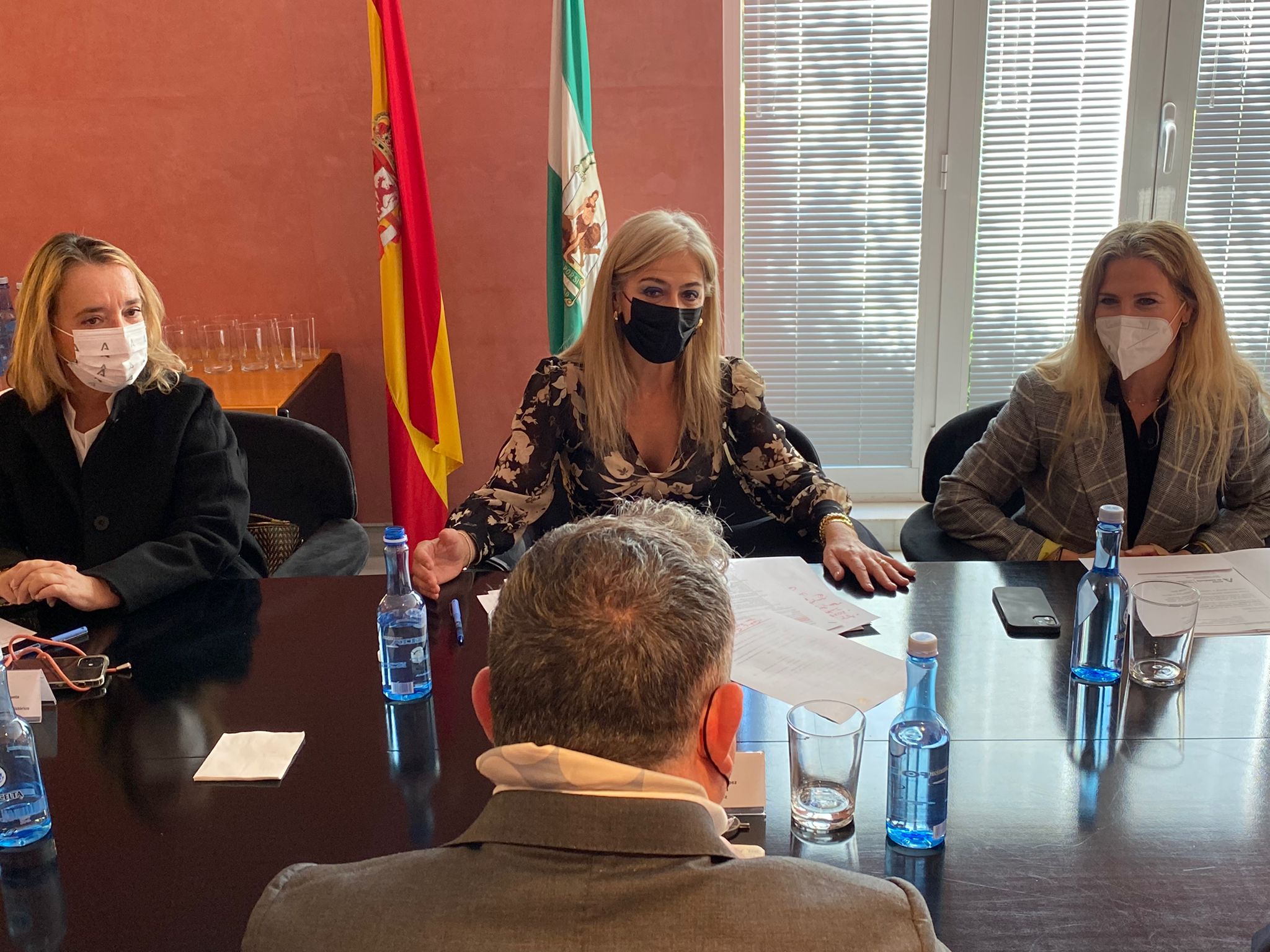 La Junta respalda a Cádiz para conseguir ser sede del Congreso Internacional de la Lengua en 2025 La Junta respalda a Cádiz para conseguir ser sede del Congreso Internacional de la Lengua en 2025