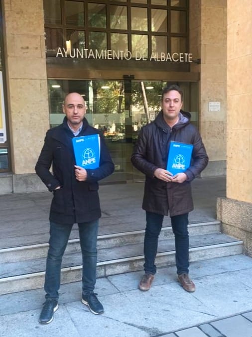 Anpe propone dedicar un espacio público a la labor del profesorado Anpe propone dedicar un espacio público a la labor del profesorado