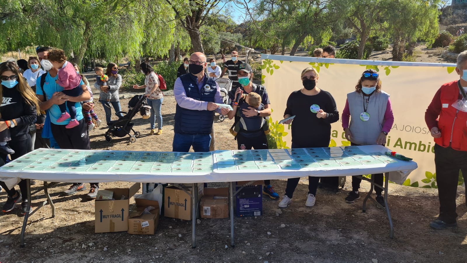 La Vila planta casi un centenar de ejemplares arbóreos en la celebración del "Arbre per Naixement" La Vila planta casi un centenar de ejemplares arbóreos en la celebración del "Arbre per Naixement"