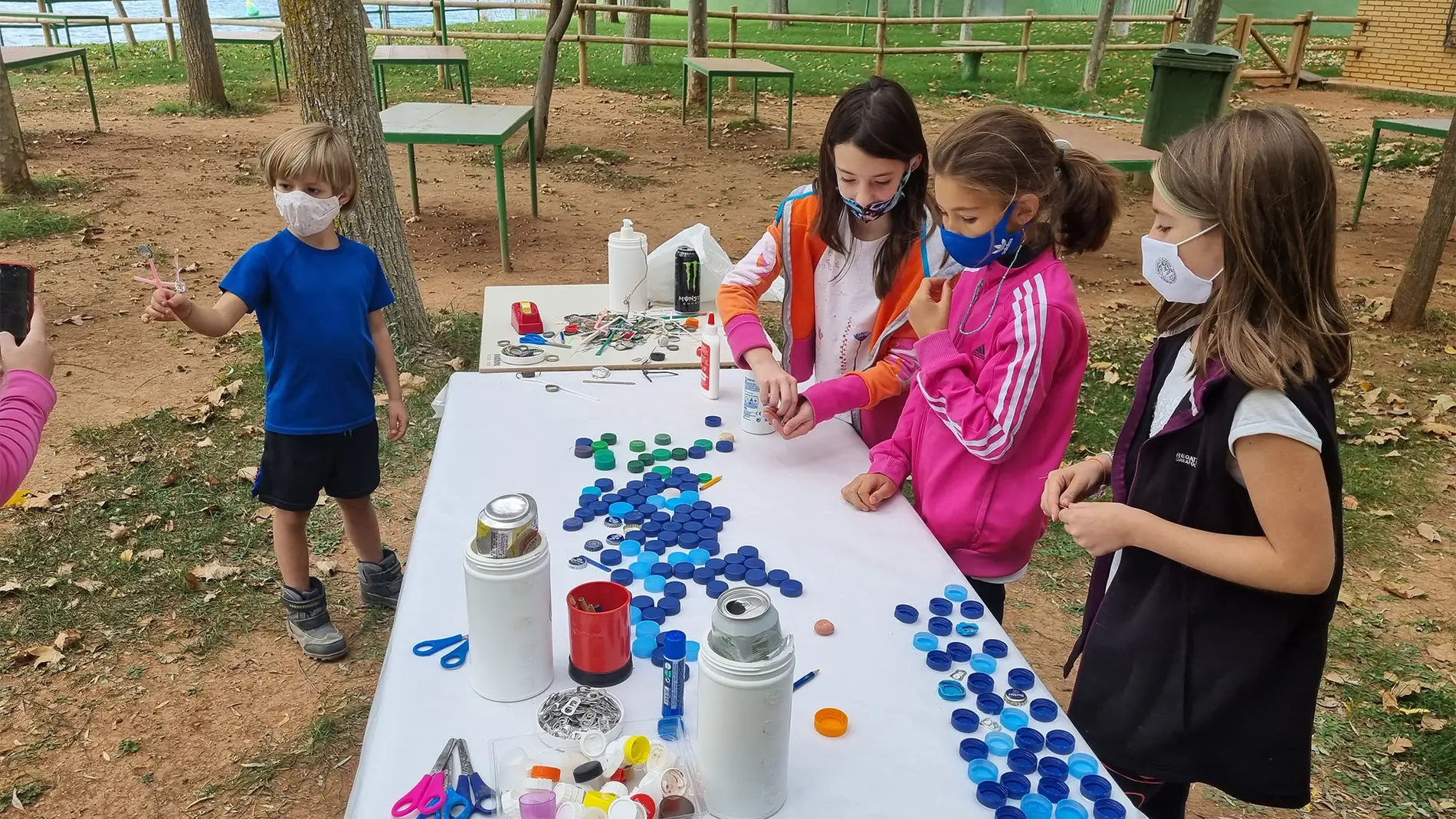 El Ayuntamiento de Argamasilla de Alba colaboró en las VIII Jornada de Limpieza Voluntaria de las Lagunas de Ruidera