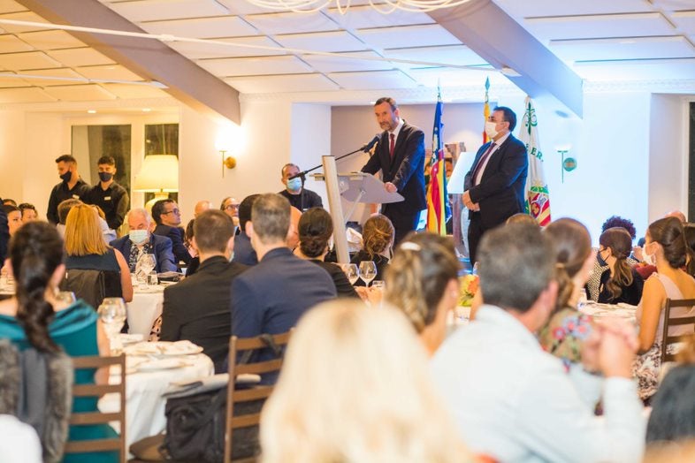 La familia festera de Elche reactiva el trabajo con un objetivo: que en agosto de 2022 haya de nuevo fiestas patronales La familia festera de Elche reactiva el trabajo con un objetivo: que en agosto de 2022 haya de nuevo fiestas patronales