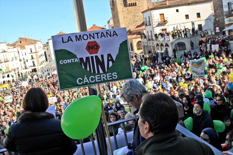 La Plataforma Salvemos la Montaña inicia una campaña de captación fondos para afrontar el proceso judicial La Plataforma Salvemos la Montaña inicia una campaña de captación fondos para afrontar el proceso judicial