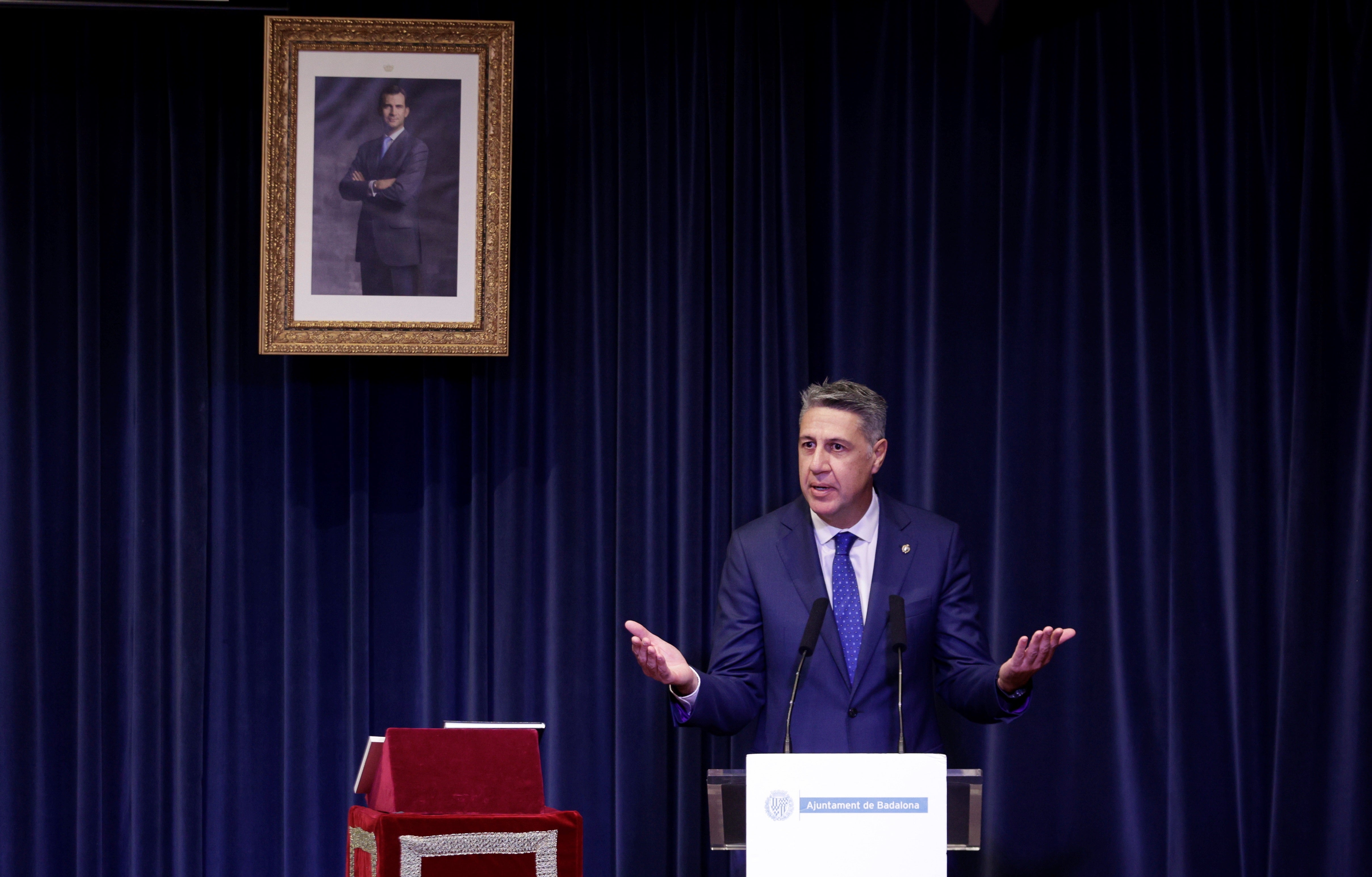 Las preguntas de Amón: "¿Qué cargo político es más inestable, el de emperador romano o el de alcalde de Badalona?" Las preguntas de Amón: "¿Qué cargo político es más inestable, el de emperador romano o el de alcalde de Badalona?"