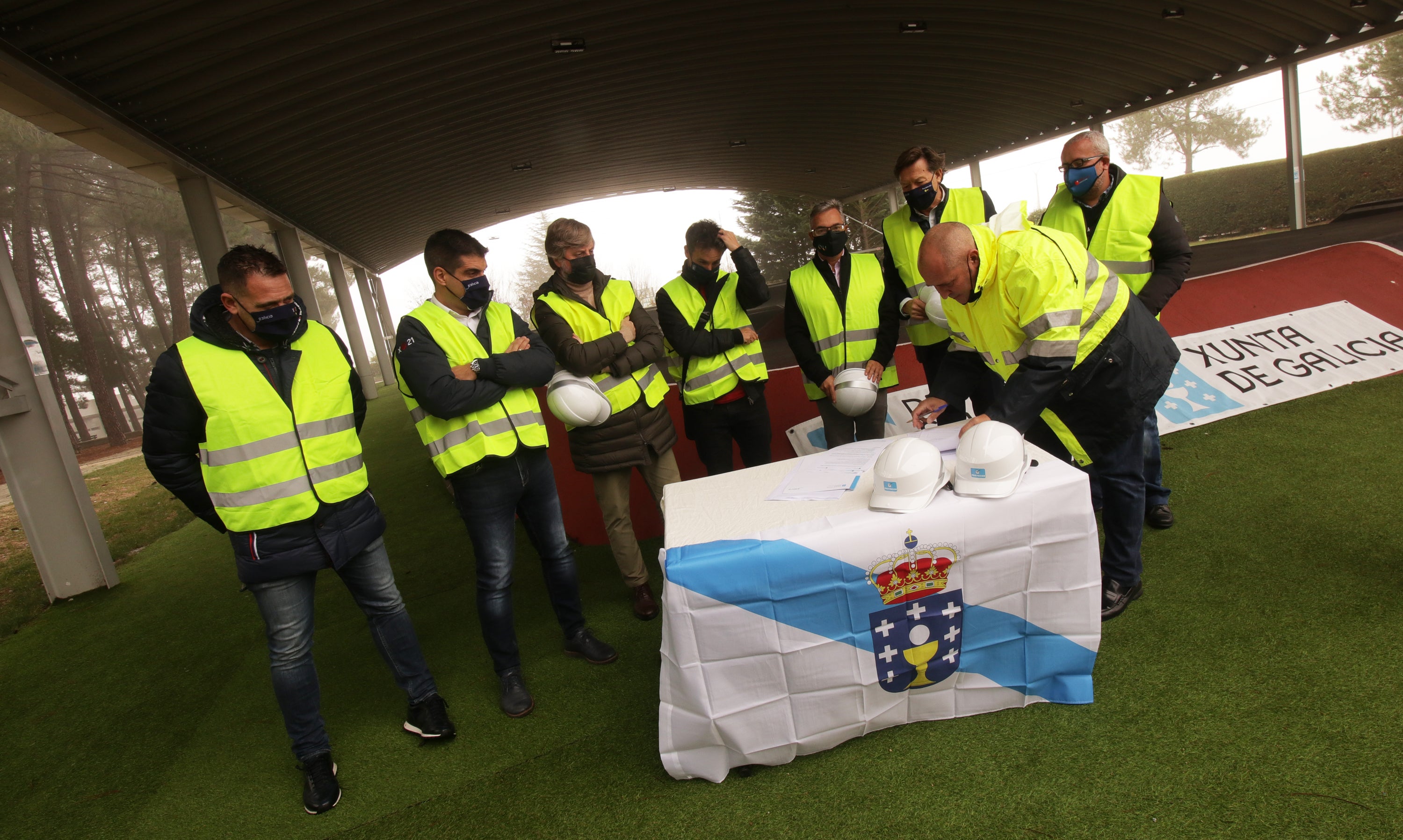 Arrancan as obras das piscinas infantil e familiar de Monterrei Arrancan as obras das piscinas infantil e familiar de Monterrei