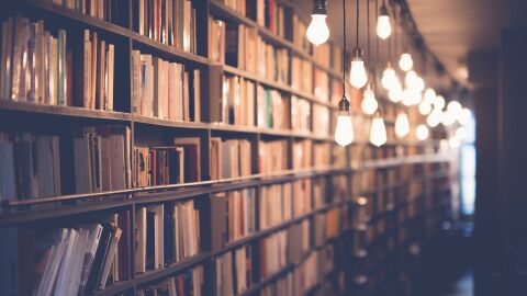 Imagen de archivo de una biblioteca