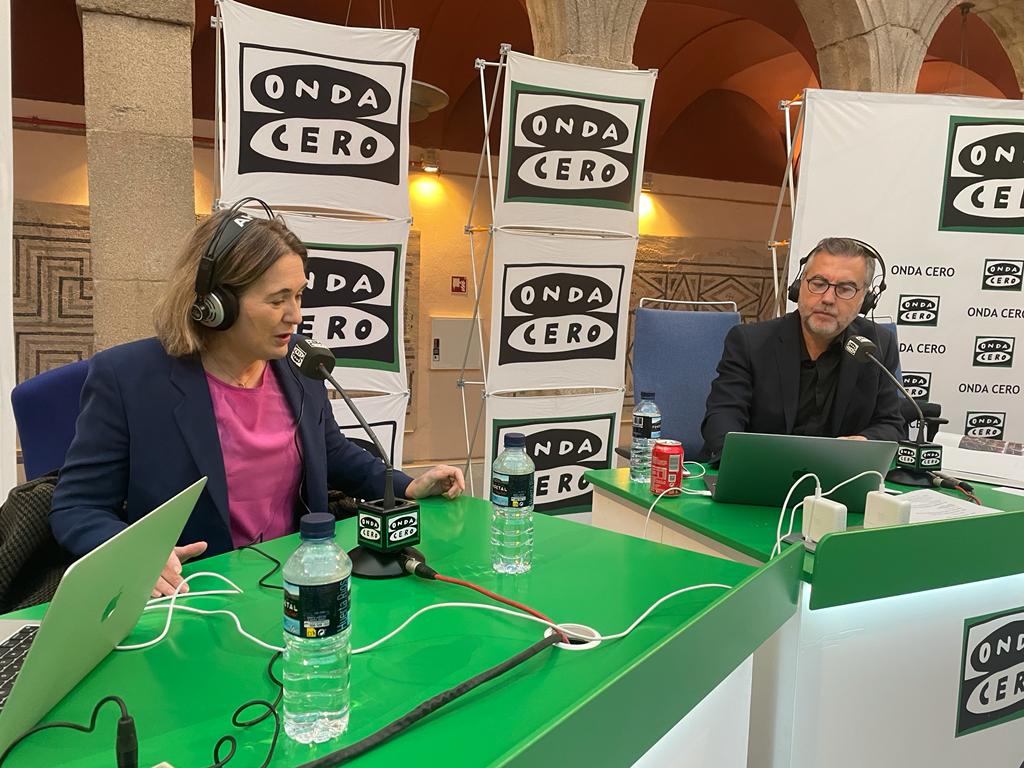 Marta Rivera de la Cruz: "La mascarilla ha sido nuestra compañera y lo va a seguir siendo en interiores durante bastante tiempo" Marta Rivera de la Cruz: "La mascarilla ha sido nuestra compañera y lo va a seguir siendo en interiores durante bastante tiempo"