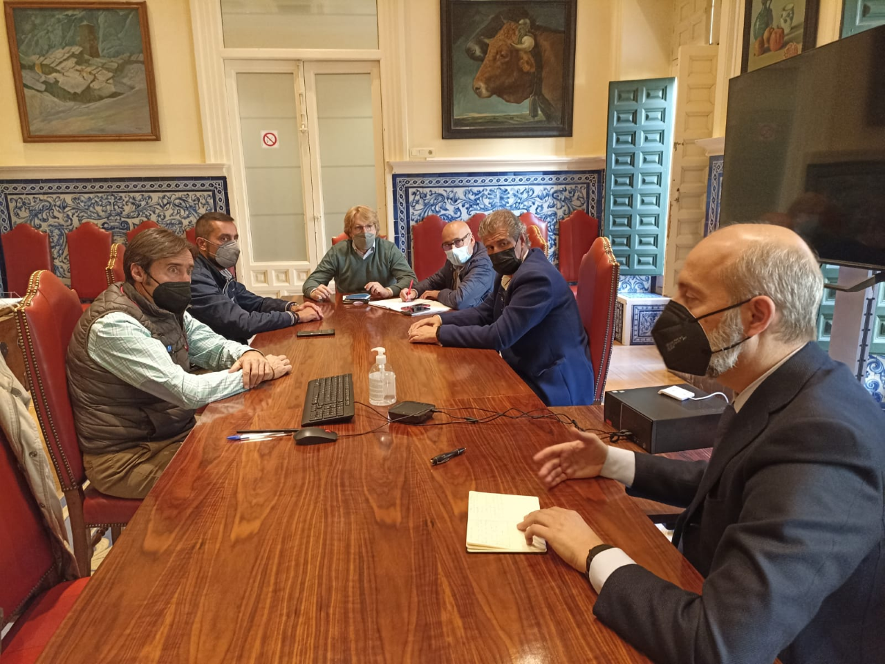 Hotuse ve complicado implantar el pasaporte covid Hotuse ve complicado implantar el pasaporte covid