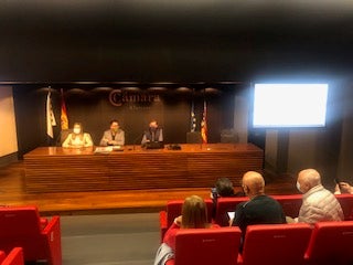El Ayuntamiento presenta el proyecto de rehabilitación de calle San Mateo a comerciantes y asociaciones El Ayuntamiento presenta el proyecto de rehabilitación de calle San Mateo a comerciantes y asociaciones