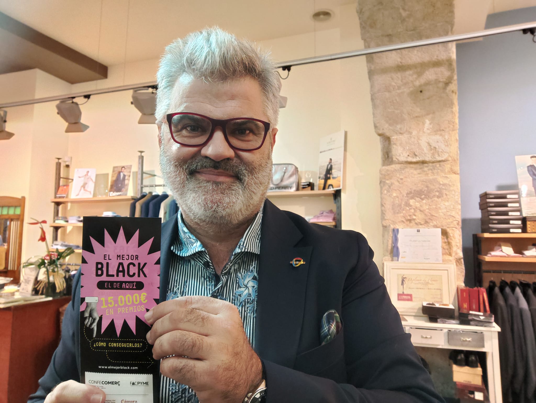 Los comercios de proximidad de Alicante entregan premios directos para incentivar las compras más allá del Black Friday Los comercios de proximidad de Alicante entregan premios directos para incentivar las compras más allá del Black Friday