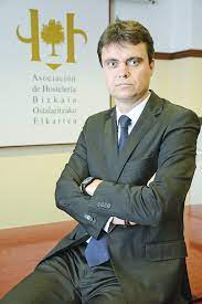 Los hosteleros vizcaínos no contemplan que el Gobierno vasco endurezca los horarios y aforos Los hosteleros vizcaínos no contemplan que el Gobierno vasco endurezca los horarios y aforos