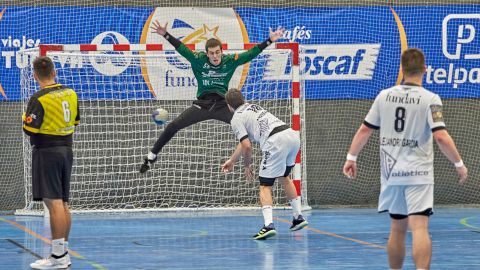 Partido en Avil&eacute;s