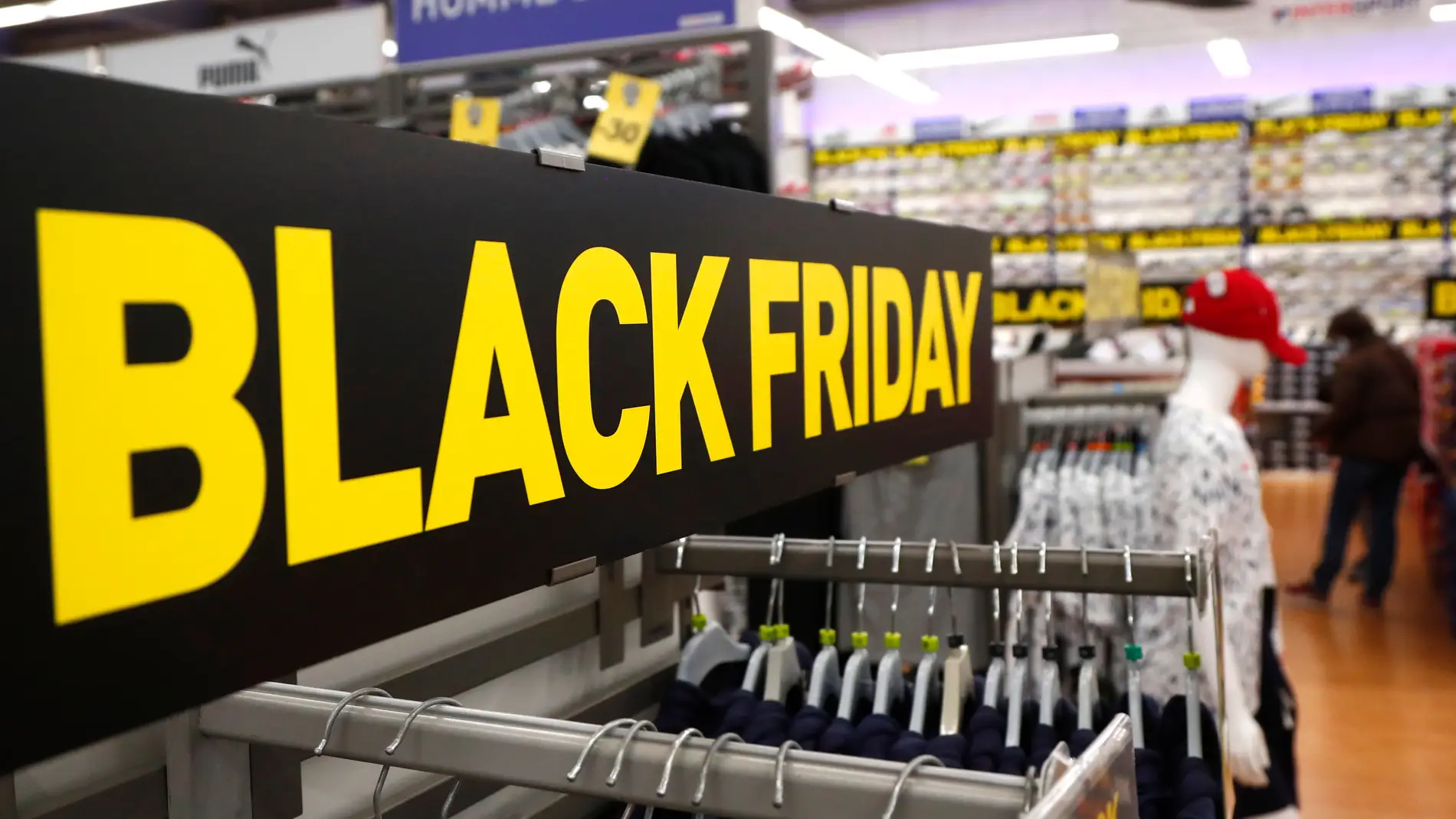 Cartel del Black Friday en un comercio.