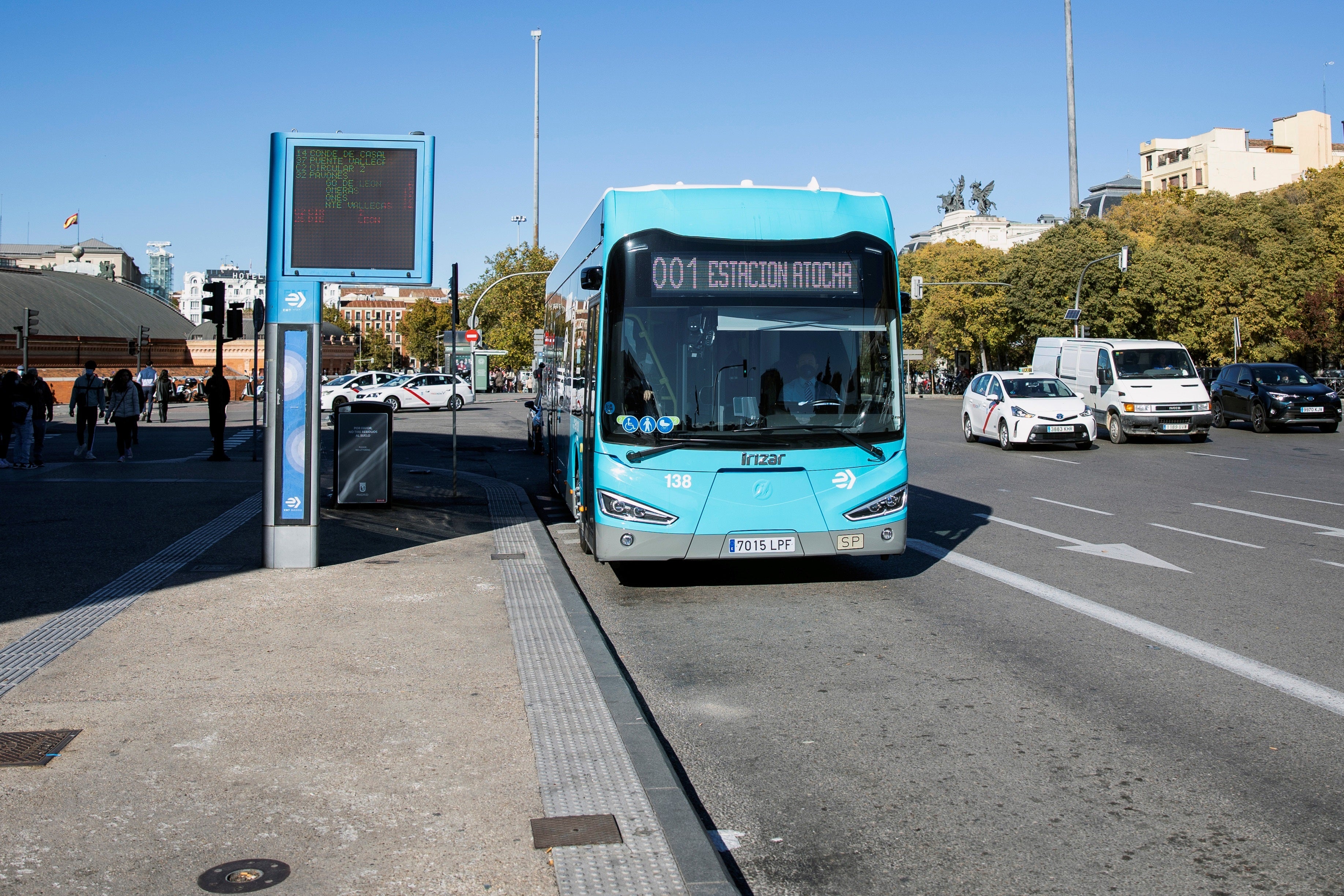 Transporte público gratis en Madrid por el Black Friday y las luces de navidad: estos días no habrá que pagar Transporte público gratis en Madrid por el Black Friday y las luces de navidad: estos días no habrá que pagar